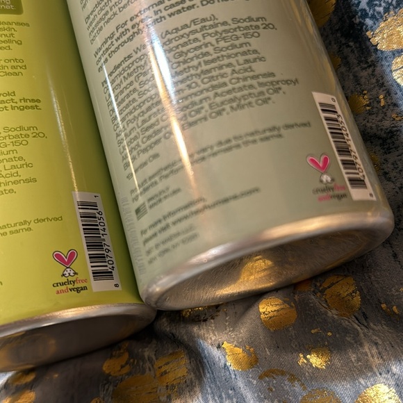 Hey Humans Naturally Derived Body Wash Banana Aloe & cedarwood sage bundle - Picture 5 of 7